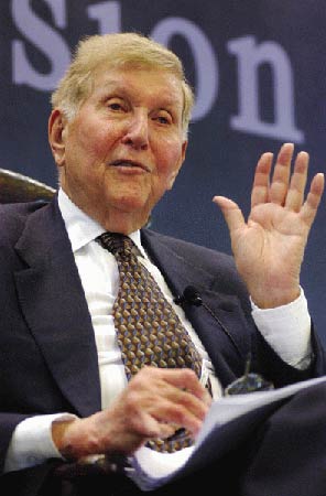 萨莫·雷石东(SumnerRedstone)